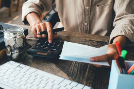 How Do I Keep Track Of My Business Payments?